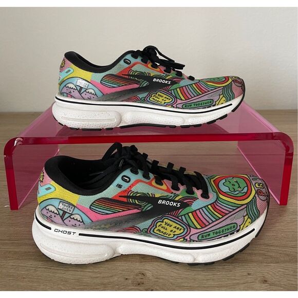 Brooks Ghost 15 Women 6.5 Rainbow Artist‎ Collab Wednesday Holmes Running Shoes - Picture 1 of 12